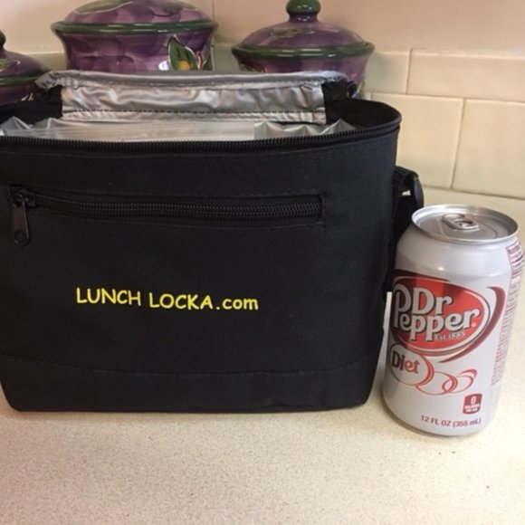 Locking insulated canvas lunch bag with NEW AND IMPROVED lock. Color Black NWOT - Picture 3 of 7